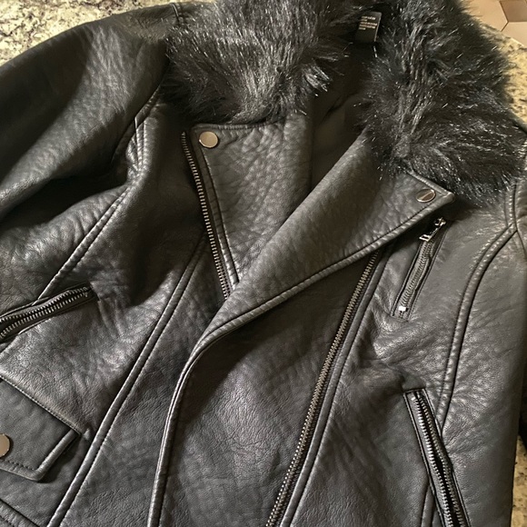 Faux leather moto jacket with removable fur ( black) - Picture 1 of 5